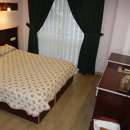 Metropolis 3*