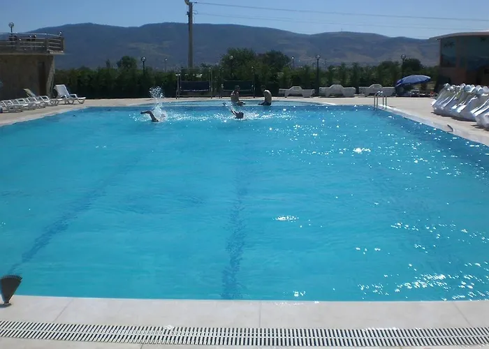 Metropolis 酒店 3*