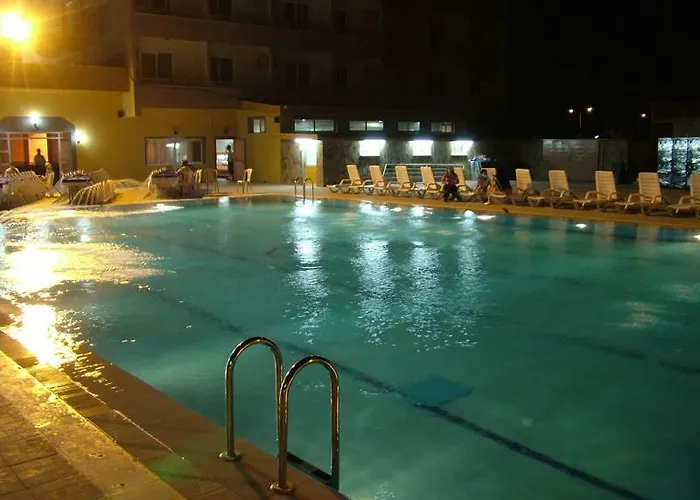 Metropolis 酒店 3*